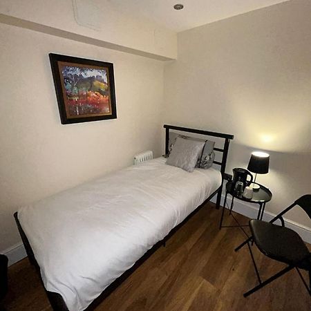 Cosy Single Room Edinburgh Exterior photo