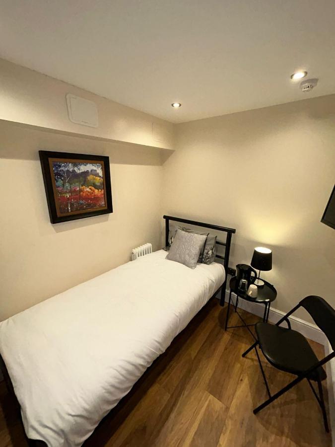 Cosy Single Room Edinburgh Exterior photo